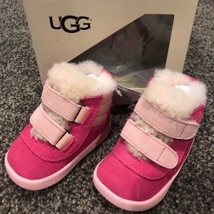 Baby Girl Pritchard Pink Uggs